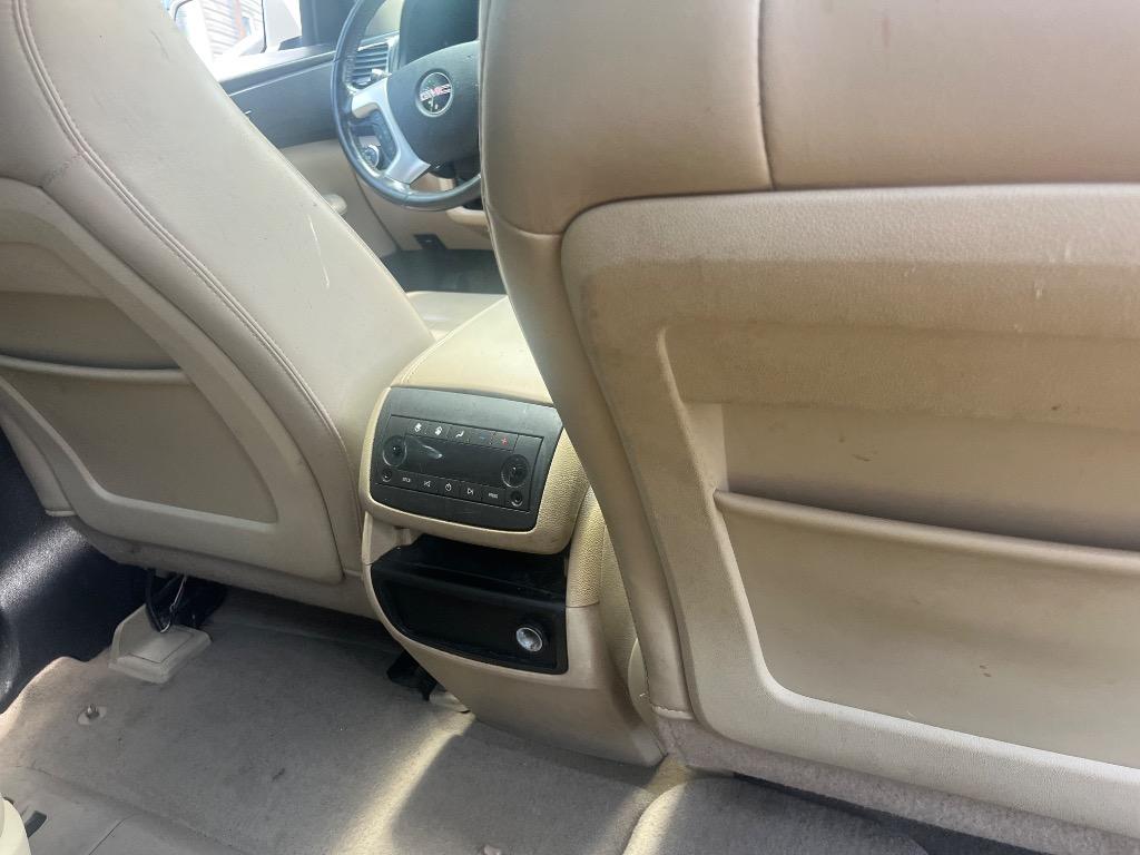 2011 GMC Acadia SLT1 - Photo 6